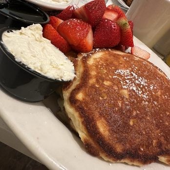 Briarpatch Restaurant - Buttermilk Pancakes - American Near Me - Winter Park, Florida