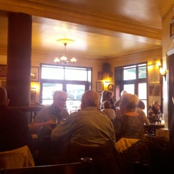 Café Victoria - Cozy interior