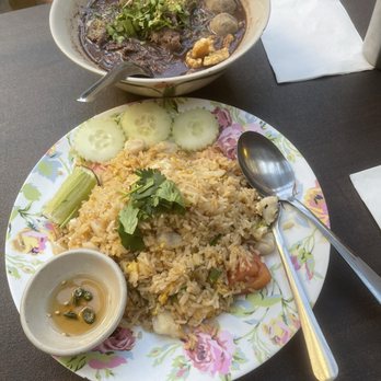 Pye Boat Noodle - Crab Meat Fried Rice - Thai Near Me - Astoria, New York Pye Boat Noodle - Crab Meat Fried Rice - Thai Near Me - Astoria, New York