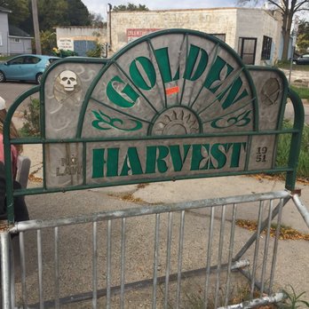 Golden Harvest - Signage - Breakfast & Brunch Near Me - Lansing, Michigan Golden Harvest - Signage - Breakfast & Brunch Near Me - Lansing, Michigan