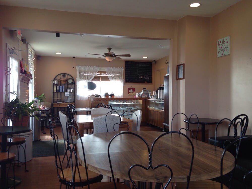 LA SWEETS Updated August 2024 24486 State Line Rd, Lawrenceburg