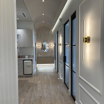 Lalume Dental Studio - The whole dental office gives calming vibes - Cosmetic Dentists Near Me - Newport Beach, California Lalume Dental Studio - The whole dental office gives calming vibes - Cosmetic Dentists Near Me - Newport Beach, California