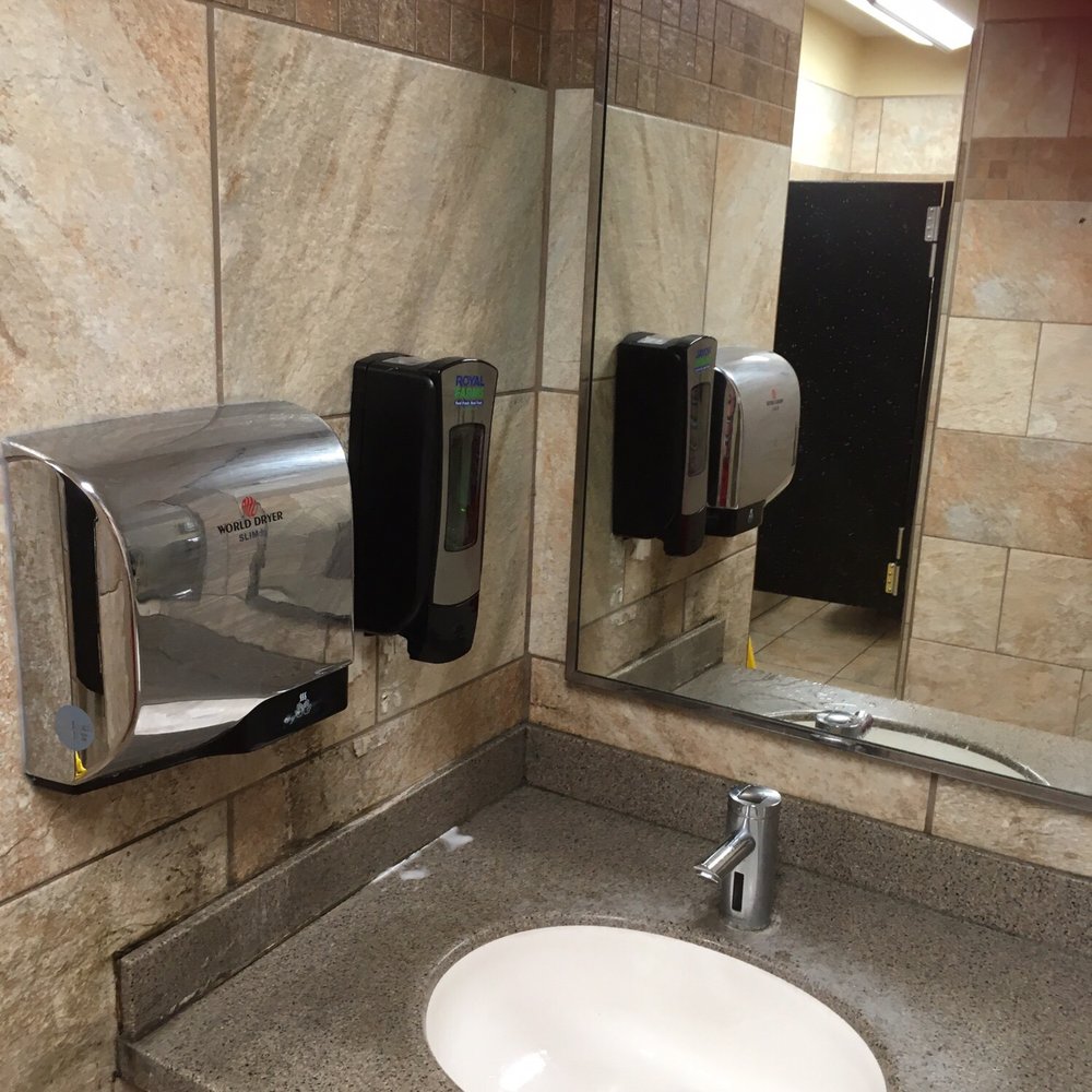 Royal Farms - Left hand washing station - Gas Stations Near Me - Bridgeville, Delaware Royal Farms - Left hand washing station - Gas Stations Near Me - Bridgeville, Delaware