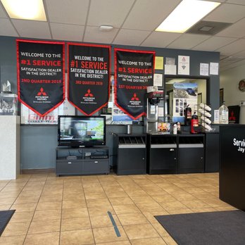 Gillman Mitsubishi San Antonio - Car Dealers Near Me - Selma, Texas