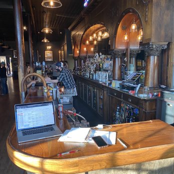 Top Hat - Bars Near Me - Missoula, Montana