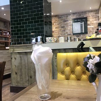 Maggie's Cafe & Restaurant - British Near Me - London, XGL Maggie's Cafe & Restaurant - British Near Me - London, XGL