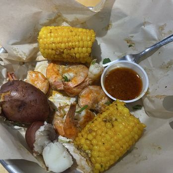 SR Boil House - 1/2 pound shrimp boil ( mild) - Seafood Near Me - Rockport, Texas SR Boil House - 1/2 pound shrimp boil ( mild) - Seafood Near Me - Rockport, Texas