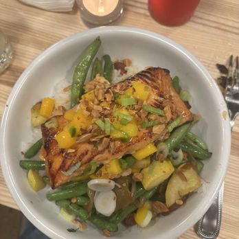 Westville Clarendon - Honey Chipotle Salmon Rice Bowl - American Near Me - Arlington, Virginia Westville Clarendon - Honey Chipotle Salmon Rice Bowl - American Near Me - Arlington, Virginia