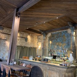 Basement on Market St - Love this place