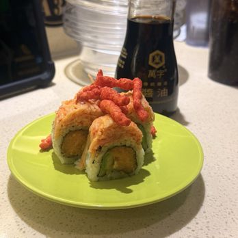 Sooshibay - Volcano Maki - Sushi Bars Near Me - Milwaukee, Wisconsin