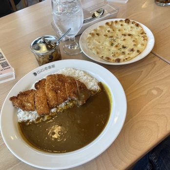 CoCo Ichibanya - Chicken cutlet, level 10 spicy with garlic naan - Japanese Curry Near Me - Frisco, Texas CoCo Ichibanya - Chicken cutlet, level 10 spicy with garlic naan - Japanese Curry Near Me - Frisco, Texas