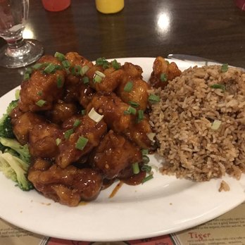 Empress Gardens - General Tso's Chicken - Chinese Near Me - Southfield, Michigan Empress Gardens - General Tso's Chicken - Chinese Near Me - Southfield, Michigan