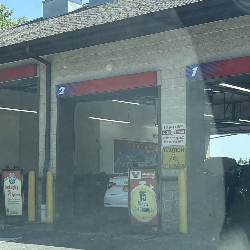 Valvoline Instant Oil Change - Oil Change Stations Near Me - Cranbury, New Jersey Valvoline Instant Oil Change - Oil Change Stations Near Me - Cranbury, New Jersey