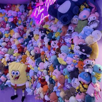 Claw Meee - Wall of plushies - Arcades Near Me - Milpitas, California