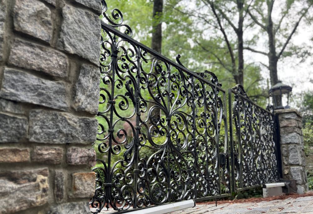 Garage Door Experts - Garage Door Contractor in Atlanta, GA