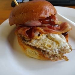 Waterview Cafe - Bacon and egg roll on brioche roll