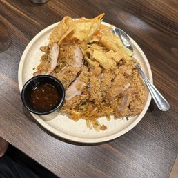 PAD THAI FRIED CHICKEN