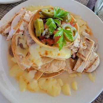 Pancho's Backyard - Chicken nachos - Bars Near Me - San Miguel de Cozumel, ROO Pancho's Backyard - Chicken nachos - Bars Near Me - San Miguel de Cozumel, ROO