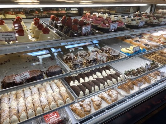 Carlo's Bake Shop by null