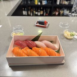 Salmon, tuna, yellowtail Salmon, tuna, yellowtail