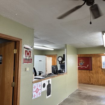 Canadian Gun Ranges - Main lobby, check in at counter. If ask for a stapler you can get one if one is on the peg board. Restroom is marked and it's non-smoking. - Gun/Rifle Ranges Near Me - El Reno, Oklahoma Canadian Gun Ranges - Main lobby, check in at counter. If ask for a stapler you can get one if one is on the peg board. Restroom is marked and it's non-smoking. - Gun/Rifle Ranges Near Me - El Reno, Oklahoma