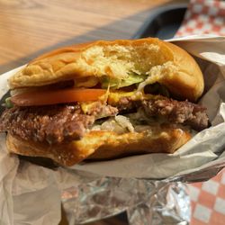 Harry's Charbroiled - Yummmmmmm