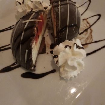 Cafe Fiore Restaurant & Lounge - Pizza Near Me - Cromwell, Connecticut