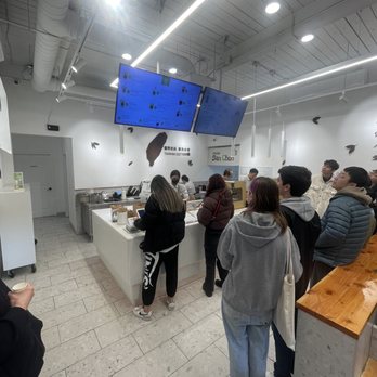 CHICHA San Chen - Inside - Bubble Tea Near Me - Bellevue, Washington
