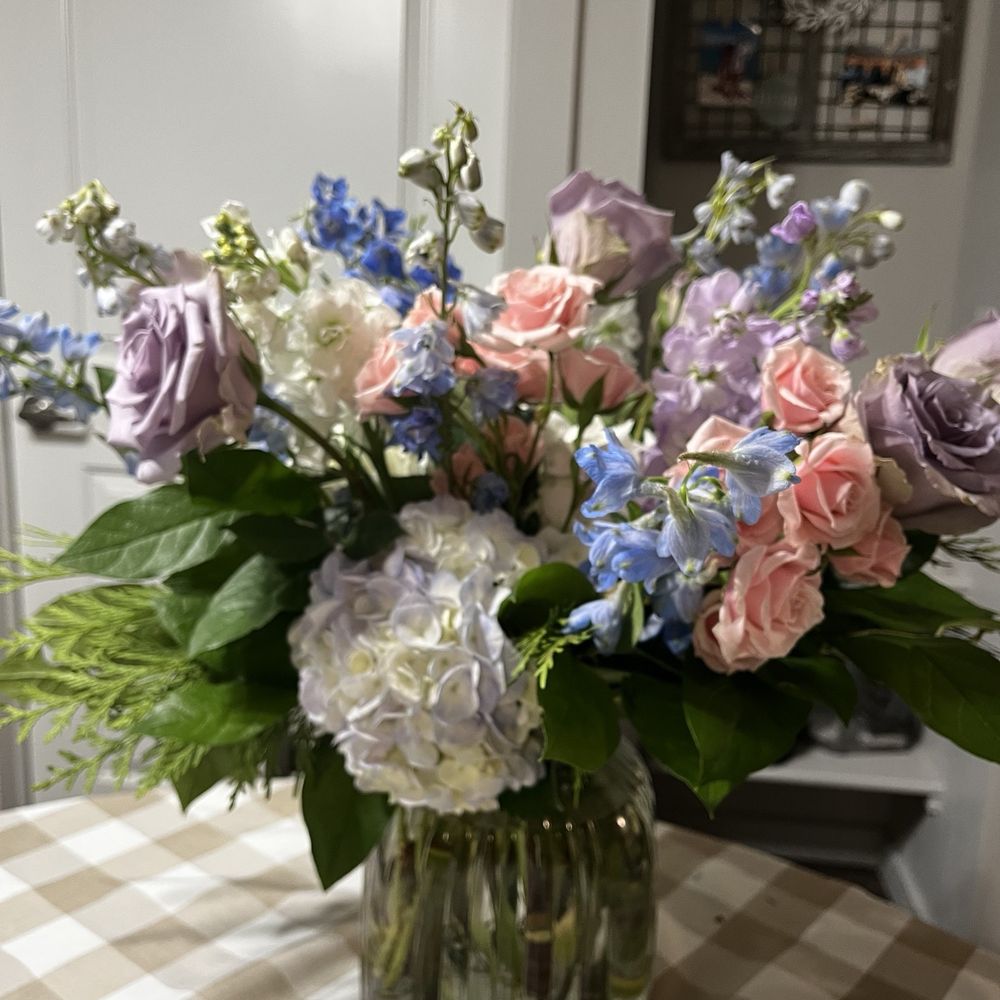 Surprise flowers for my wife Surprise flowers for my wife