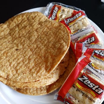 Mariscos La Sirena - Tostadas and crackers served with Ceviche - Mexican Near Me - Crestwood, Illinois