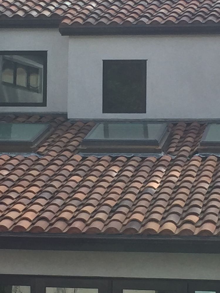 Slide of Darah Roofing