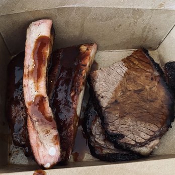 Holy Que Smokehouse - Pork Ribs and Brisket - Barbeque Near Me - Lahaska, Pennsylvania