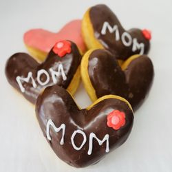 Crispy's Donuts - A sweet treat for Mother's Day!