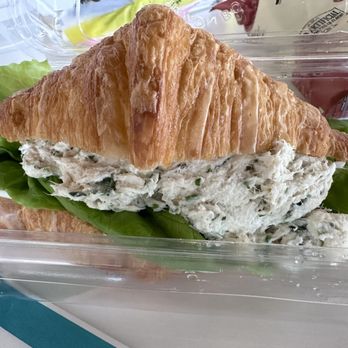 Common Bond On-The-Go - MarqE - Chicken salad croissant - Coffee & Tea Near Me - Houston, Texas Common Bond On-The-Go - MarqE - Chicken salad croissant - Coffee & Tea Near Me - Houston, Texas