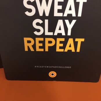 CorePower Yoga - La Cañada - Yoga Near Me - La Cañada Flintridge, California