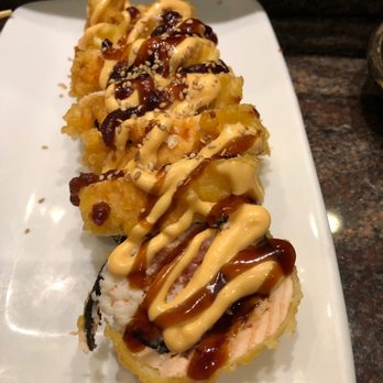 Station Sushi - Maui Wowie, a super crazy roll. - Sushi Bars Near Me - Solana Beach, California Station Sushi - Maui Wowie, a super crazy roll. - Sushi Bars Near Me - Solana Beach, California