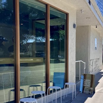 Memento Coffee Works - Coffee & Tea Near Me - Long Beach, California