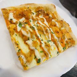 Gino’s - Chipotle chix slice