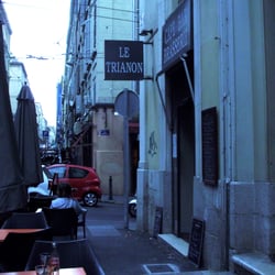 La terrasse, rue Sainte