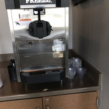 Fultano's Pizza - Frozen Yogurt - Only Vanilla available but was enjoyable nonethelesss - Pizza Near Me - Scappoose, Oregon Fultano's Pizza - Frozen Yogurt - Only Vanilla available but was enjoyable nonethelesss - Pizza Near Me - Scappoose, Oregon