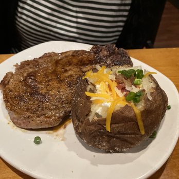 Outback Steakhouse - Steakhouses Near Me - Hurst, Texas