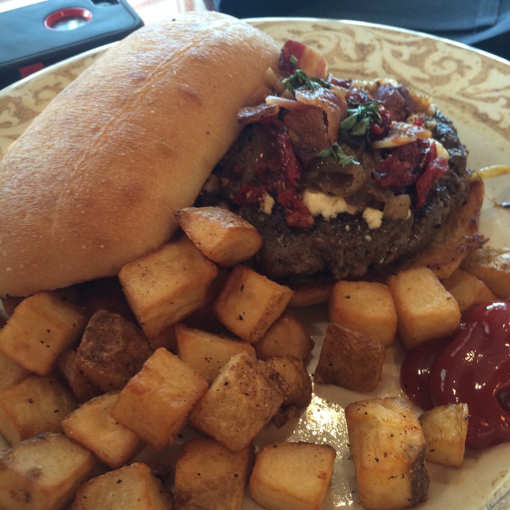 Another Broken Egg Cafe - Café burger - Breakfast & Brunch Near Me - Delray Beach, Florida