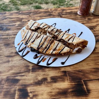 Archie’s Pizza Truck - S'mores Pizza Foldover - Food Trucks Near Me Archie’s Pizza Truck - S'mores Pizza Foldover - Food Trucks Near Me