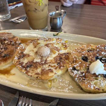 Snooze, an A.M. Eatery - Pancake flight with pineapple upside down, blueberry and cinnamon - Breakfast & Brunch Near Me - Cedar Park, Texas Snooze, an A.M. Eatery - Pancake flight with pineapple upside down, blueberry and cinnamon - Breakfast & Brunch Near Me - Cedar Park, Texas