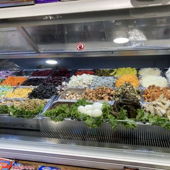 Amsterdam Marketplace - Build-a-salad - Delis Near Me - New York, New York