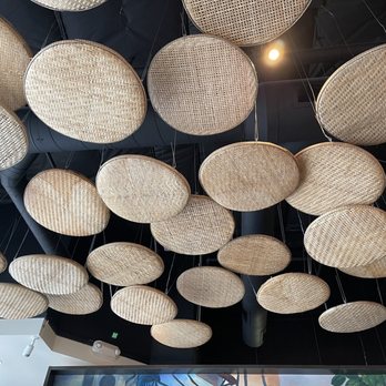 Sit lo Saigon - Ceiling decor - Vietnamese Near Me - Elk Grove, California