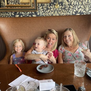 The Porch Pour - Mother's Day brunch - Beer Bar Near Me - Midlothian, Texas