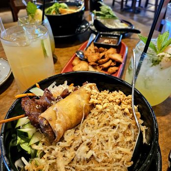 Blossom Vegetarian - Blossom Bun Dac Biet - Vietnamese Near Me - Renton, Washington