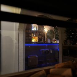 Intermezzo Restaurant and Wine Cellar - Interior