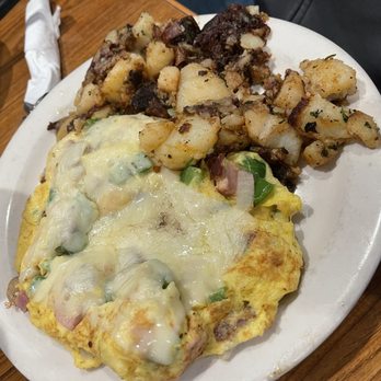 Red Apple Cafe - The works scramble with bell peppers - Breakfast & Brunch Near Me - Fresno, California Red Apple Cafe - The works scramble with bell peppers - Breakfast & Brunch Near Me - Fresno, California